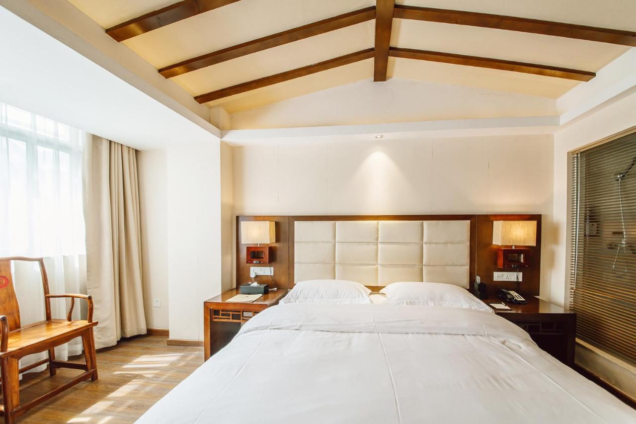 Oriental Hotel Zhangmutou ภายนอก รูปภาพ