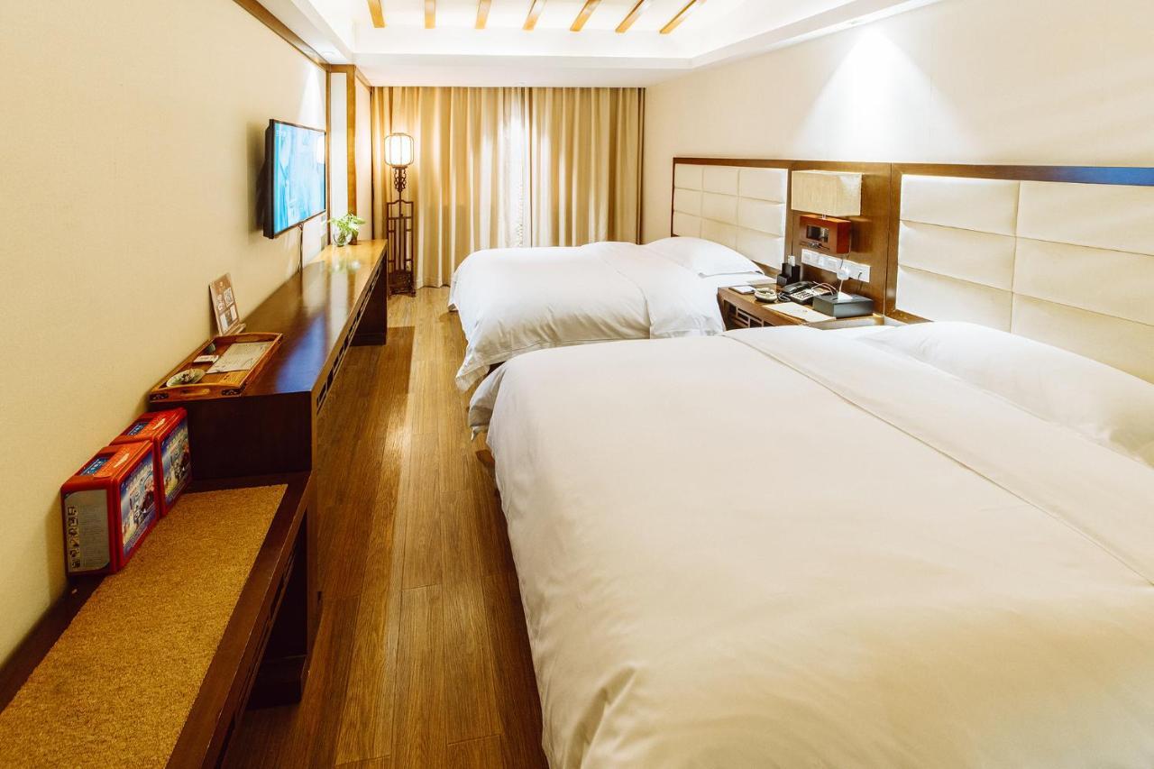 Oriental Hotel Zhangmutou ภายนอก รูปภาพ